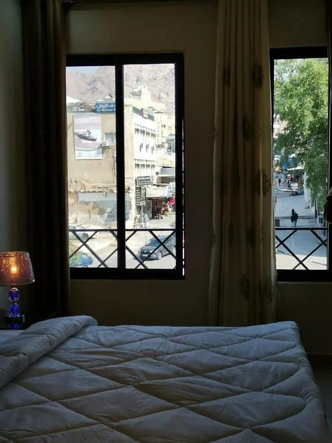 Nice View Hotel فندق الأطلالة الجميلة للعائلات فقط Aqaba