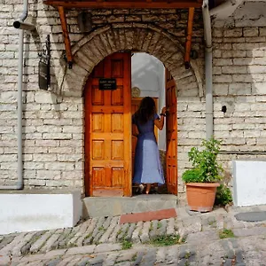 Hoxha Bed and breakfast Gjirokastër
