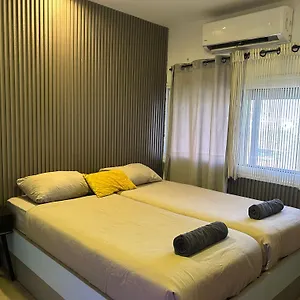 eilat-beatles-hotel-hostel.eilathotels.net/