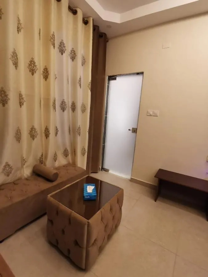 Aparthotel Nice View Hotel فندق الأطلالة الجميلة للعائلات فقط Aqaba Jordan