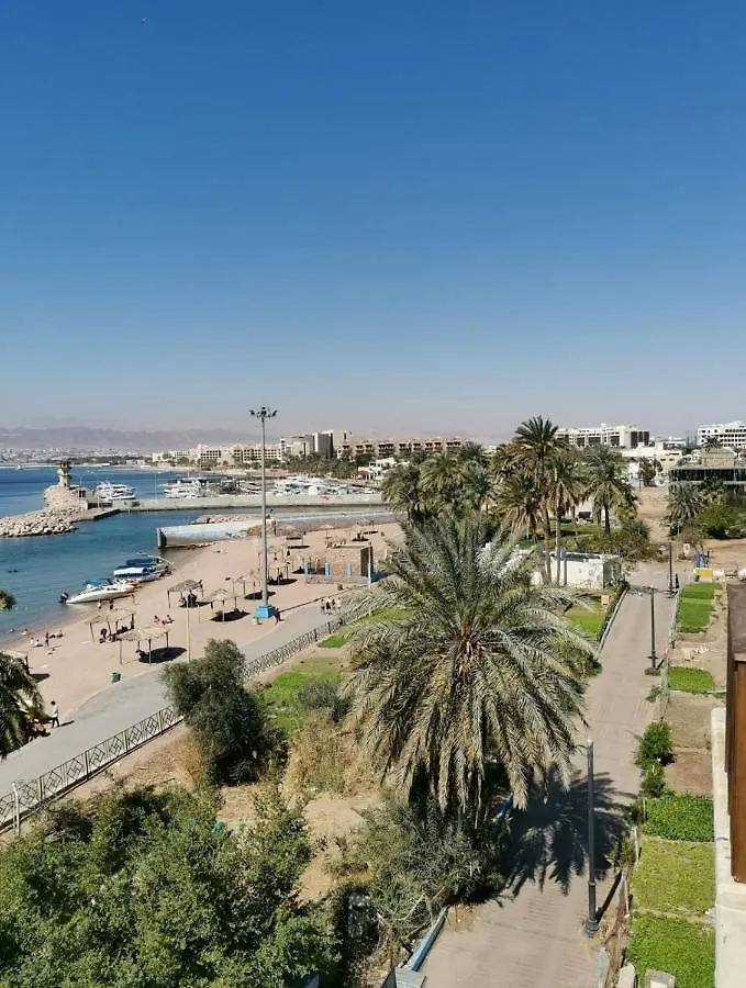 Nice View Hotel فندق الأطلالة الجميلة للعائلات فقط Aqaba